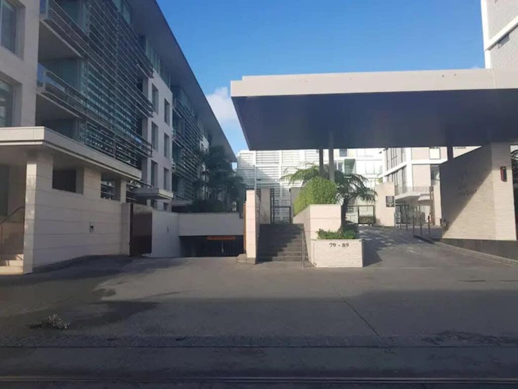 Апартаменты Wynyard Viaduct Habour 2 Brm 2 Bath And Carpark Окленд Экстерьер фото
